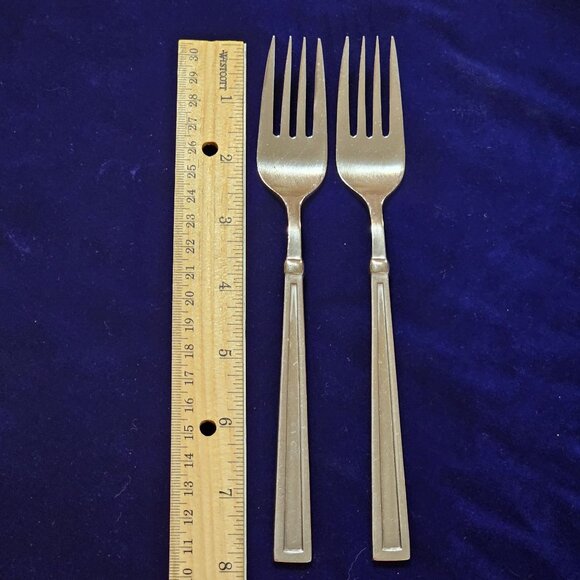 Stanley Roberts 'SIMPLICITY' Pattern 20 pc Stainless Replacement Flatware Japan - Picture 5 of 10